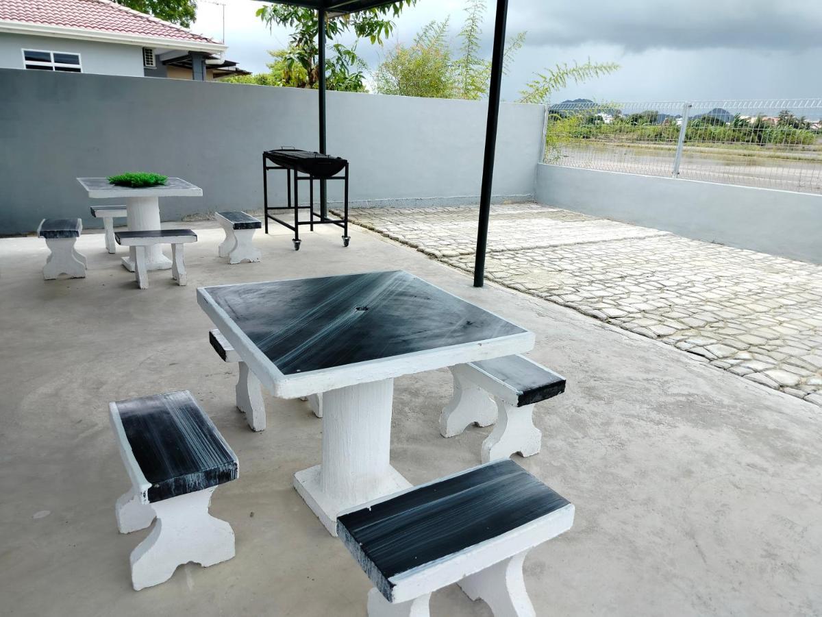Myhomestay07 Kangar Exterior photo